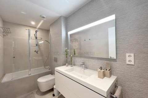 3 bedrooms apartment for rent in Salou, Tarragona, Catalonia, Spain № 6144 - photo 9