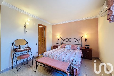 Сasa de 5 dormitorios en venta en Montornès del Vallès, Barcelona, Cataluña, Spain № 7572 - foto 15