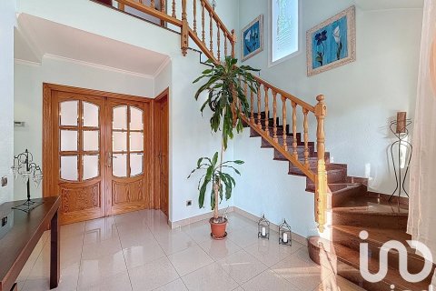 Сasa de 5 dormitorios en venta en Montornès del Vallès, Barcelona, Cataluña, Spain № 7572 - foto 14