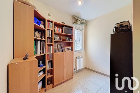 Сasa de 5 dormitorios en venta en Montornès del Vallès, Barcelona, Cataluña, Spain № 7572 - foto 24