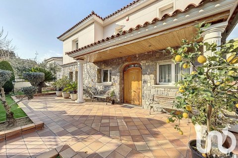 Сasa de 5 dormitorios en venta en Montornès del Vallès, Barcelona, Cataluña, Spain № 7572 - foto 28