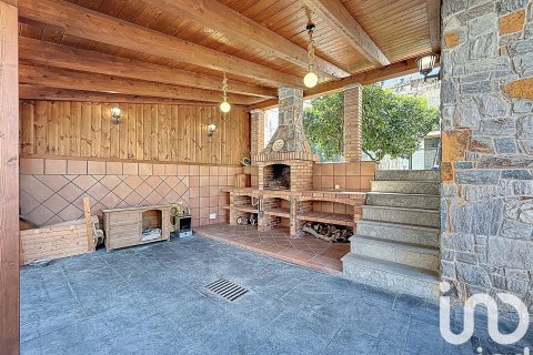 Сasa de 5 dormitorios en venta en Montornès del Vallès, Barcelona, Cataluña, Spain № 7572 - foto 4