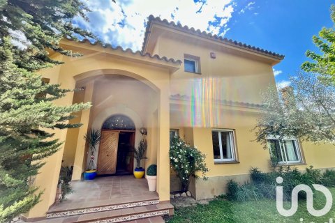 5 bedrooms house for sale in Avinyonet de Puigventos, Girona, Catalonia, Spain № 7567 - photo 8