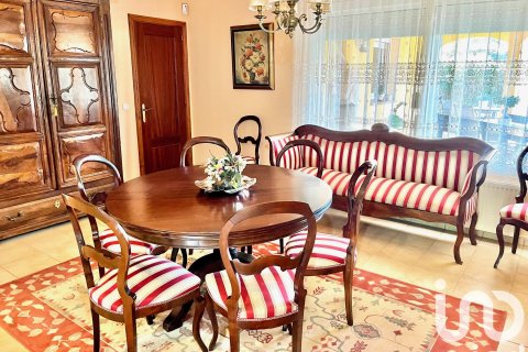 5 bedrooms house for sale in Avinyonet de Puigventos, Girona, Catalonia, Spain № 7567 - photo 17
