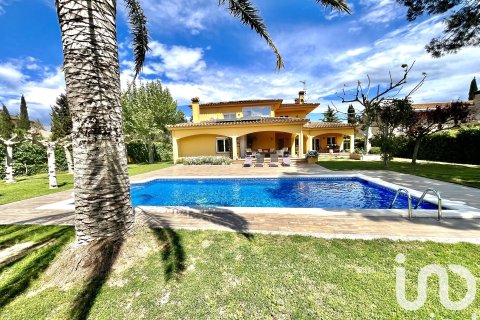 5 bedrooms house for sale in Avinyonet de Puigventos, Girona, Catalonia, Spain № 7567 - photo 13