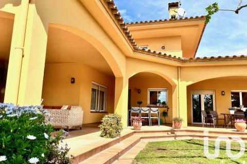 5 bedrooms house for sale in Avinyonet de Puigventos, Girona, Catalonia, Spain № 7567 - photo 3