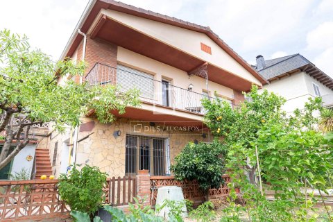 Villa de 3 dormitorios en venta en Sant Just Desvern, Barcelona, Cataluña, Spain № 4200 - foto 8