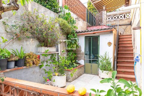 Villa de 3 dormitorios en venta en Sant Just Desvern, Barcelona, Cataluña, Spain № 4200 - foto 9