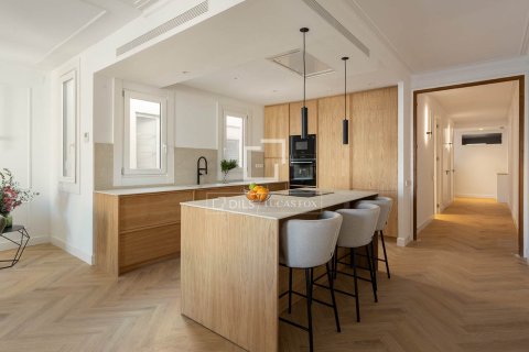 3 chambres apartment à vendre à Barcelona, Catalonia, Spain № 4196 - photo 17