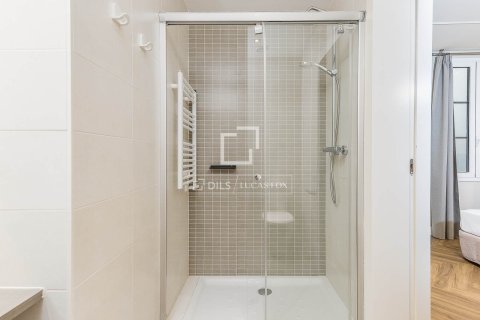 3 bedrooms apartment for sale in Barcelona, Catalonia, Spain № 4195 - photo 25
