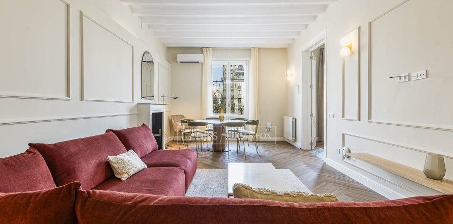 3 bedrooms apartment for sale in Barcelona, Catalonia, Spain № 4195