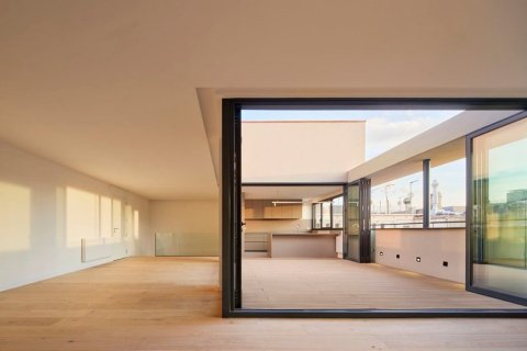 Купить квартиру в Барселона, Испания с 1 спальня, 60м², № 1063 - фото 16