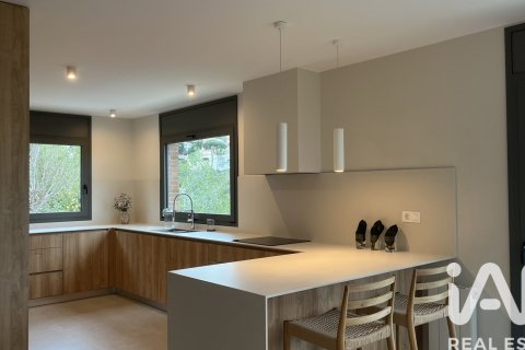 3 bedrooms house for sale in Lloret de Mar, Girona, Catalonia, Spain № 7395 - photo 26