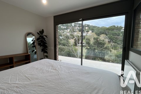 3 bedrooms house for sale in Lloret de Mar, Girona, Catalonia, Spain № 7395 - photo 9
