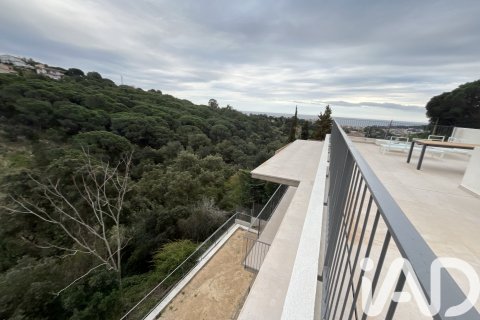 3 bedrooms house for sale in Lloret de Mar, Girona, Catalonia, Spain № 7395 - photo 4