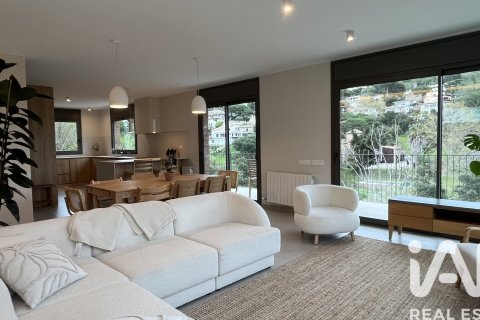3 bedrooms house for sale in Lloret de Mar, Girona, Catalonia, Spain № 7395