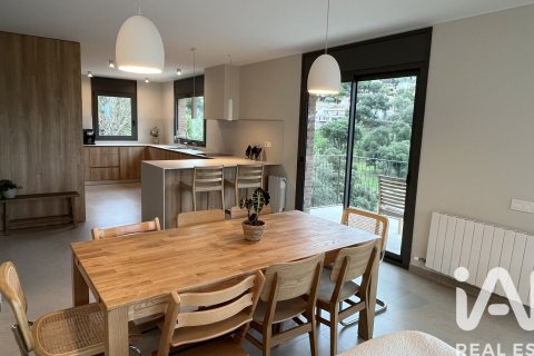 3 bedrooms house for sale in Lloret de Mar, Girona, Catalonia, Spain № 7395 - photo 27