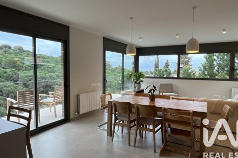 3 bedrooms house for sale in Lloret de Mar, Girona, Catalonia, Spain № 7395 - photo 28