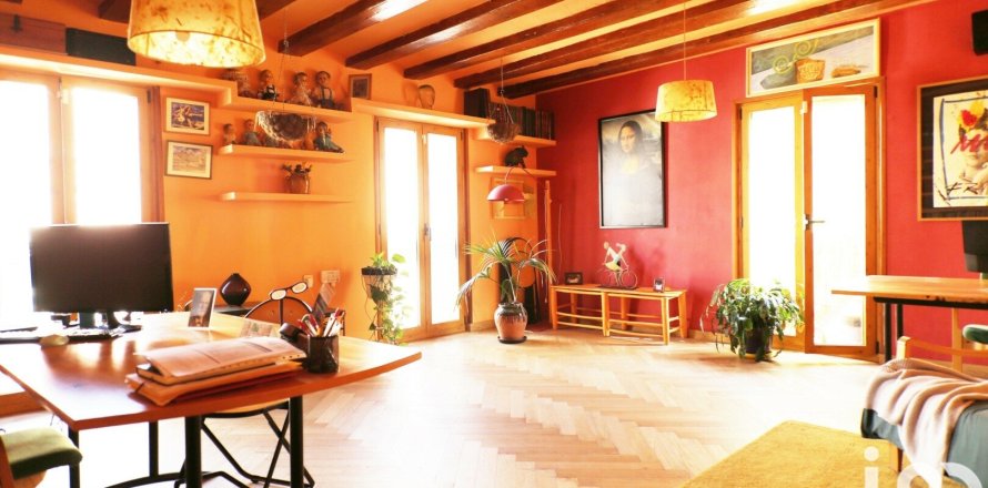 4 bedrooms apartment for sale in Barcelona, Catalonia, Spain № 5111