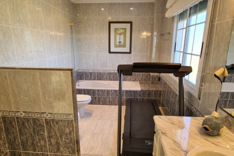 Купить дом в Л'Аметлья-де-Мар, Испания с 5 спален, 764м², № 5110 - фото 21