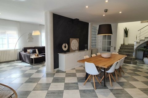 Купить дом в Л'Аметлья-де-Мар, Испания с 5 спален, 764м², № 5110 - фото 10