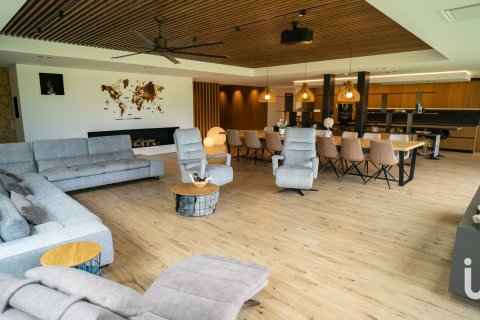 Купить дом в Вила-Сека, Испания с 5 спален, 390м², № 5107 - фото 7