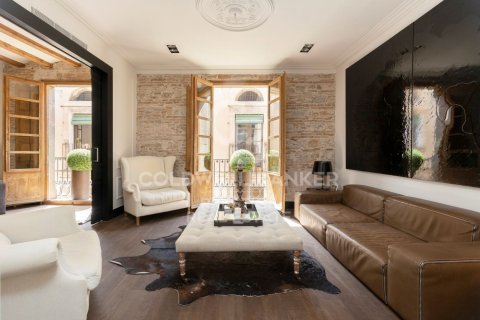 3 bedrooms apartment for sale in Barcelona, Catalonia, Spain № 5888