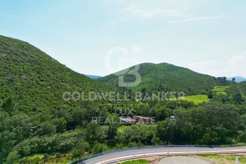 Купить земельный участок в Герона, Испания 4203м², № 5883 - фото 3