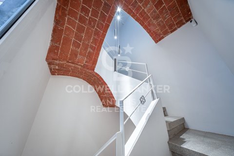 Купить квартиру в Барселона, Испания с 2 спальни, 179м², № 5369 - фото 5