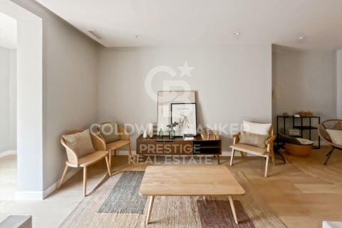 Купить квартиру в Барселона, Испания с 3 спальни, 162м², № 5365 - фото 2