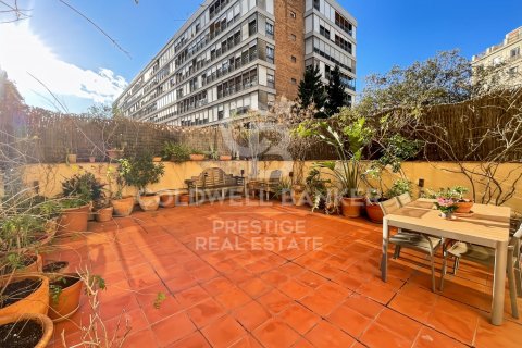 3 bedrooms apartment for sale in Barcelona, Catalonia, Spain № 5370 - photo 3