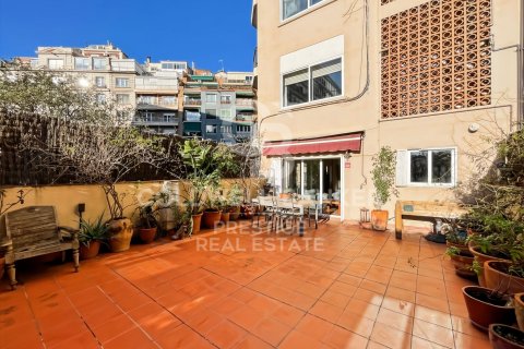 3 bedrooms apartment for sale in Barcelona, Catalonia, Spain № 5370 - photo 4