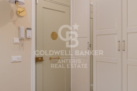 3 bedrooms apartment for sale in Barcelona, Catalonia, Spain № 5364 - photo 2