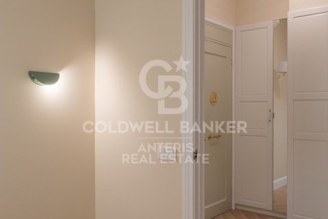 3 bedrooms apartment for sale in Barcelona, Catalonia, Spain № 5364 - photo 3