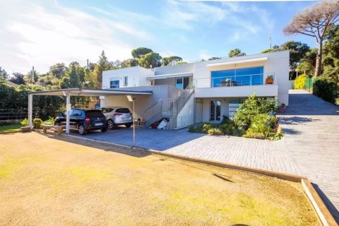 Сasa de 3 dormitorios en venta en Platja D'aro, Gerona, Cataluña, Spain № 7205 - foto 22