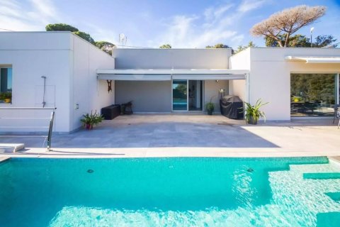 Сasa de 3 dormitorios en venta en Platja D'aro, Gerona, Cataluña, Spain № 7205 - foto 16