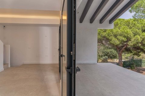 Сasa de 5 dormitorios en venta en Platja D'aro, Gerona, Cataluña, Spain № 7204 - foto 11