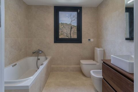Сasa de 5 dormitorios en venta en Platja D'aro, Gerona, Cataluña, Spain № 7204 - foto 3