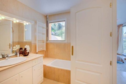 4 bedrooms house for sale in Platja D'aro, Girona, Catalonia, Spain № 7202 - photo 12