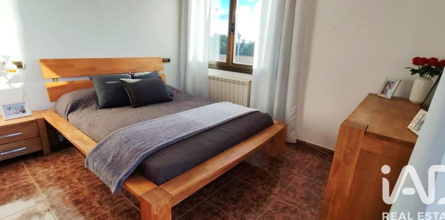 5 bedrooms house for sale in Torrelles de Foix, Barcelona, Catalonia, Spain № 7468