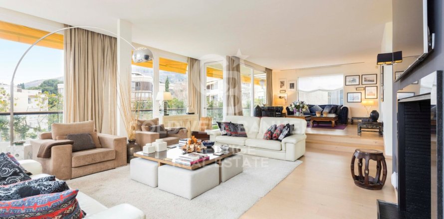 5 bedrooms penthouse for rent in Barcelona, Catalonia, Spain № 6165