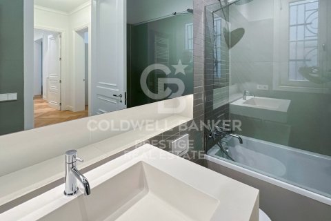 3 chambres apartment à louer à Barcelona, Catalonia, Spain № 6163 - photo 18