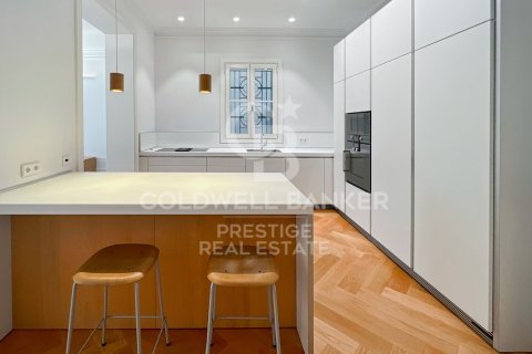 3 chambres apartment à louer à Barcelona, Catalonia, Spain № 6163 - photo 8