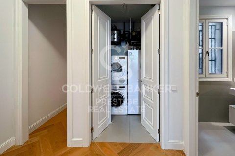 3 chambres apartment à louer à Barcelona, Catalonia, Spain № 6163 - photo 16