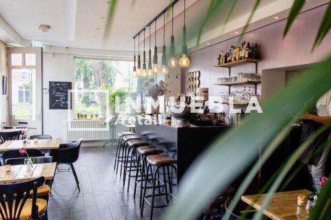 Коммерческая недвижимость 88м² в Эшампле, Барселона, Каталония, Испания № 1917