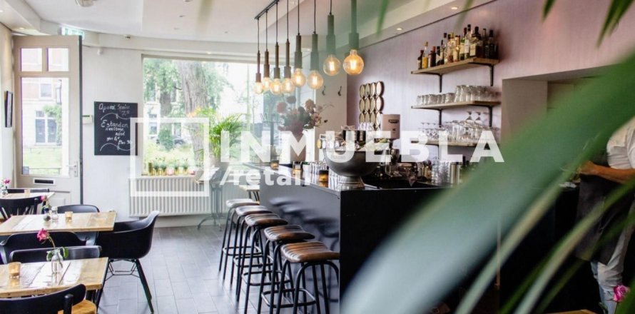 Коммерческая недвижимость 88м² в Эшампле, Барселона, Каталония, Испания № 1917