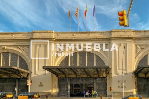 Propiedad comercial de 88 m² en venta en Eixample, Barcelona, Cataluña, Spain № 1921 - foto 17