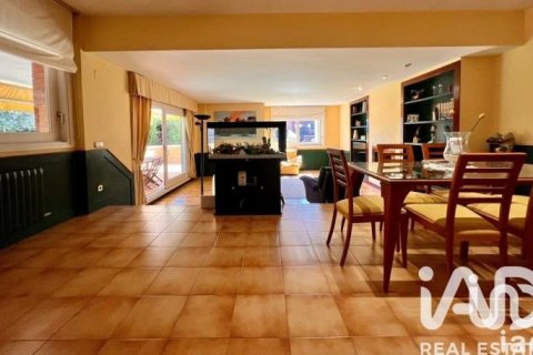 4 bedrooms apartment for sale in Sant Andreu de Llavaneres, Barcelona, Catalonia, Spain № 7327 - photo 20