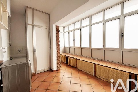Снять в аренду квартиру в Барселона, Испания с 5 спален, 242м², № 7324 - фото 11