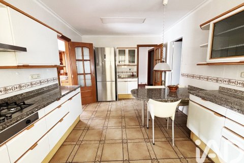 Снять в аренду квартиру в Барселона, Испания с 5 спален, 242м², № 7324 - фото 12